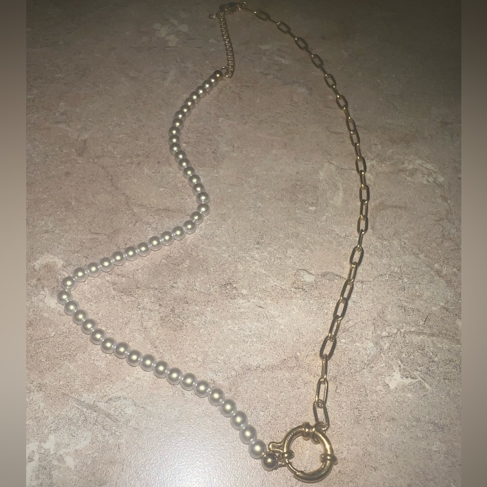 Beautiful Pearl and Gold Necklace